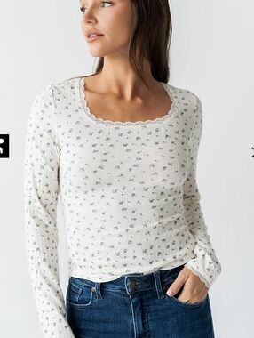 NWT Bohme Ditsy Floral Ribbed Square Neck Top in Navy Size Medium
